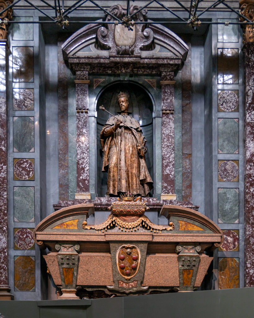 Bronze sculpture of Ferdinando I, Florence Must Visit - The Medici Chapel